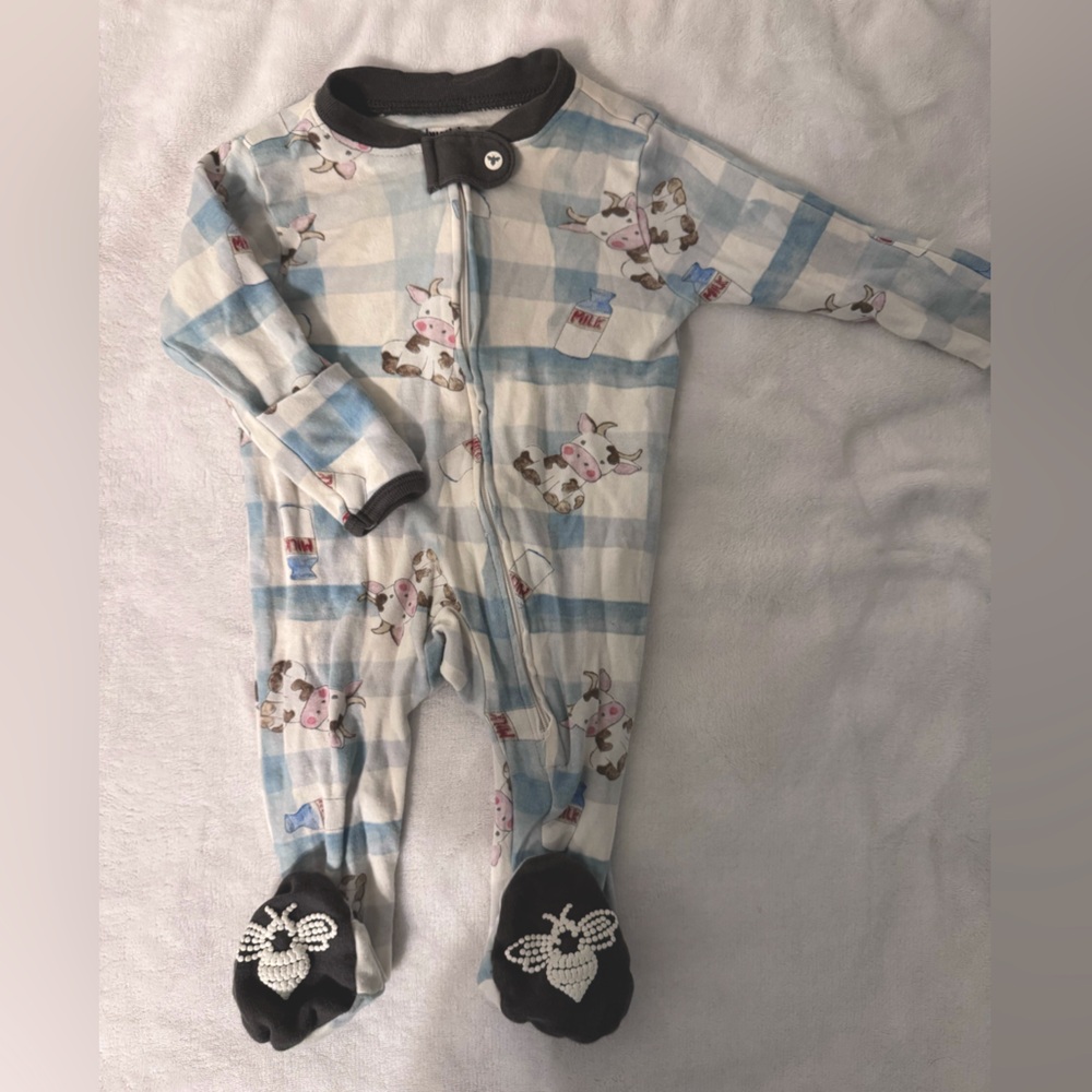Burt’s Bee Baby Cow Footie Pjs-NB